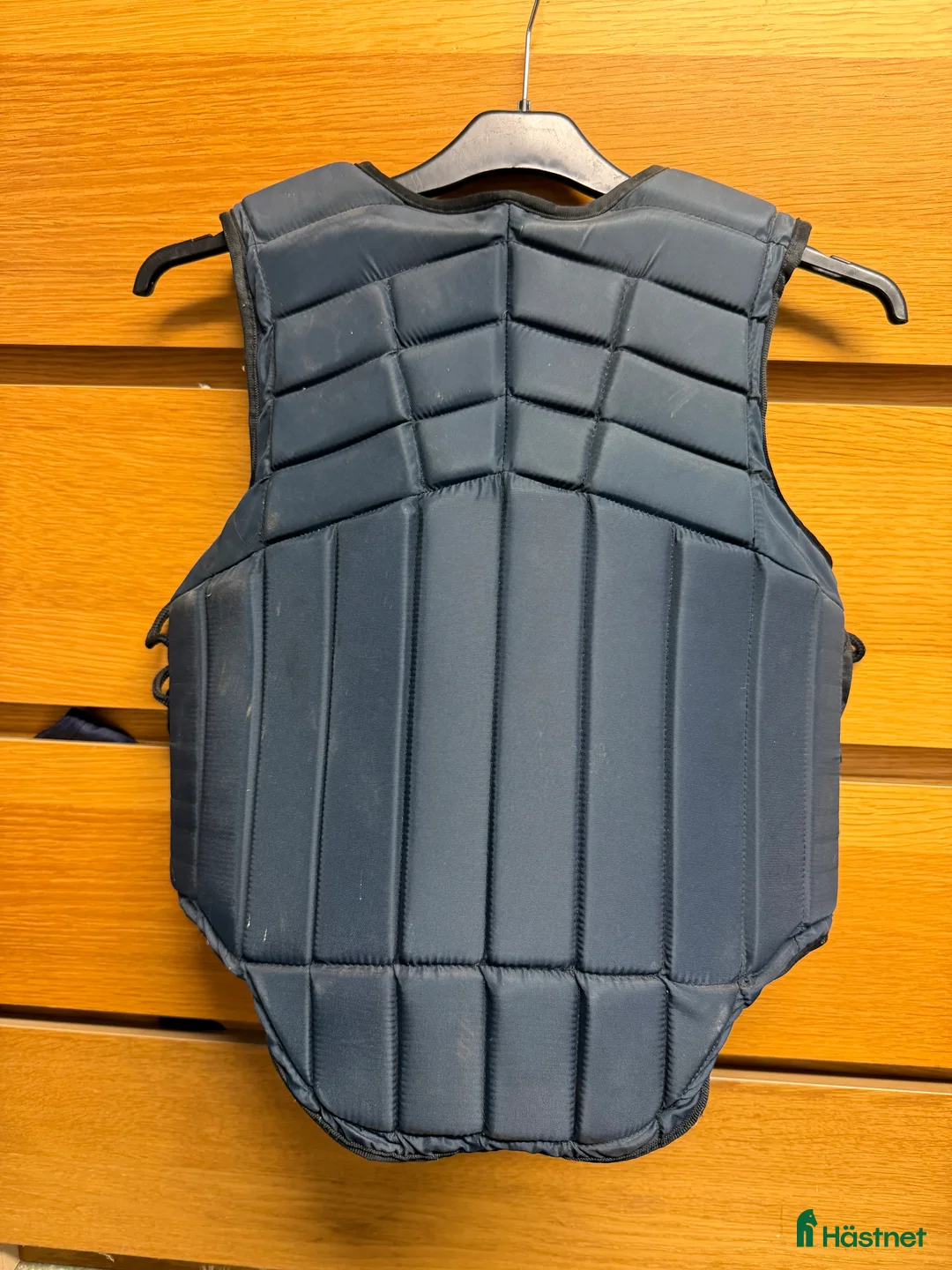 Säkerhetsvästar ryttarutrustning till salu: Säkerhetsväst strl. 12 i Skänninge - Annons 3