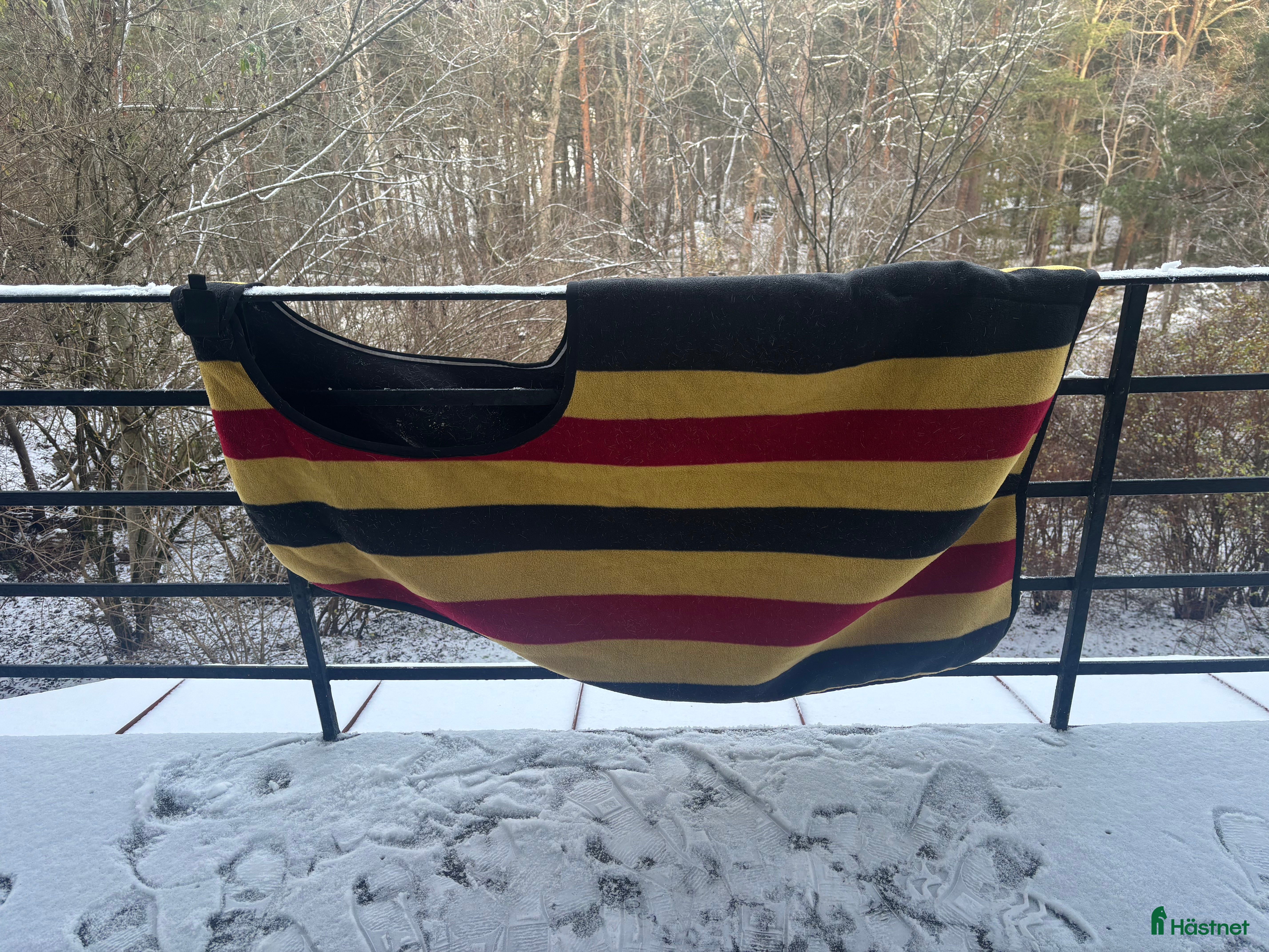 Täcken hästutrustning till salu: Horseware fleece ländtäcke  i Bromma - Annons 8