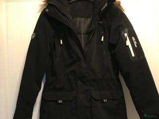 Jackor & Kavajer ryttarutrustning till salu: Ridjackor i nyskick i Töllsjö - Annons 12