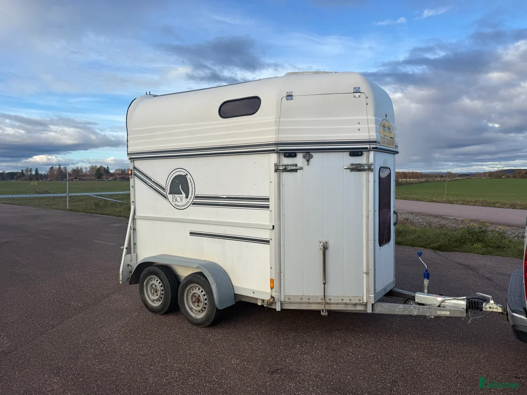 Hästtransporter  fordon & transport till salu: Boj 220EH - fronturlastning! i Borlänge - Annons 2