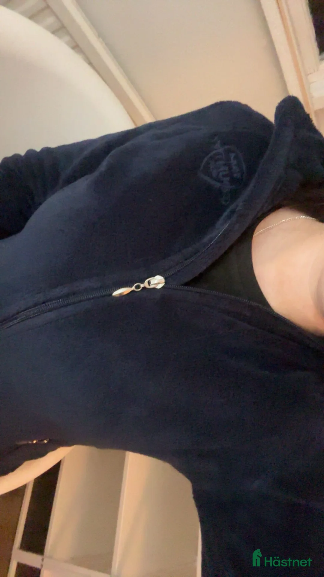 Jackor & Kavajer ryttarutrustning till salu: mysig varm tröja i Malmö - Annons 2