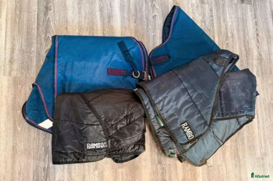 Täcken hästutrustning till salu: Rambo Optimo Plus och 2 Liner i Rörbäcksnäs - Annons 1