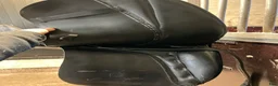 Sadlar hästutrustning till salu: Svart PFIFF Amaretto dressyrsadel 17' i Vintrosa - Annons 6