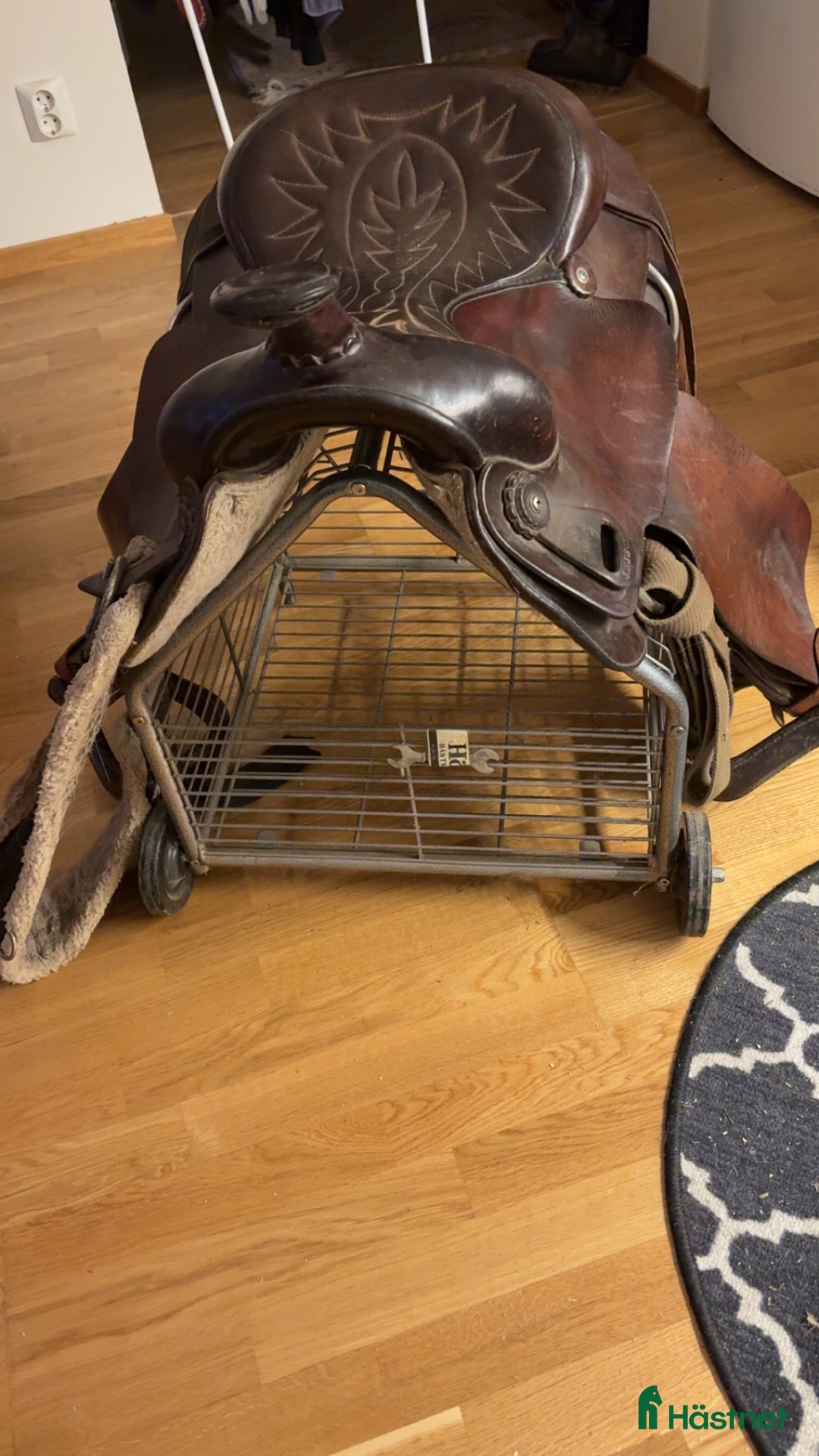 Sadlar hästutrustning till salu: Wester sadel i Nyköping - Annons 1