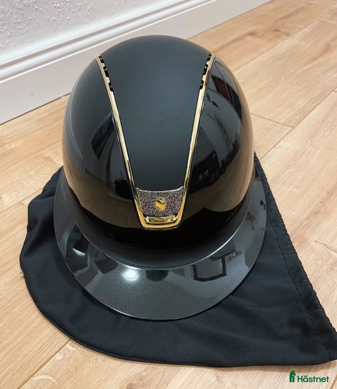 Hjälmar ryttarutrustning till salu: Ridhjälm Miss Shield 2.0 Small - Annons 1