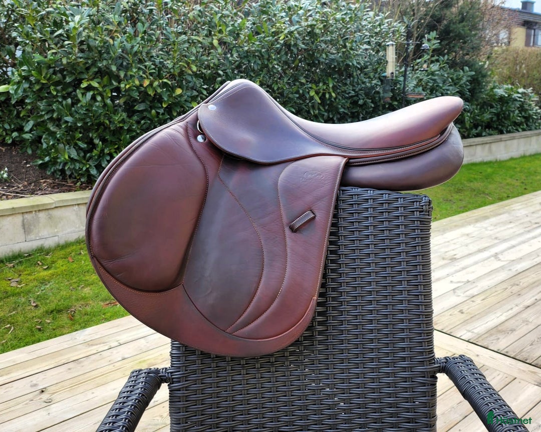 Sadlar hästutrustning till salu: Devoucoux Biarrtiz S i Hörby - Annons 2