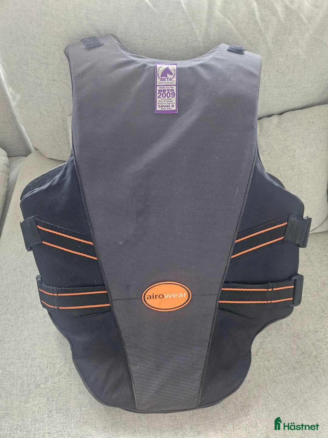Säkerhetsvästar ryttarutrustning till salu: Airowear säljes i Göteborg - Annons 2