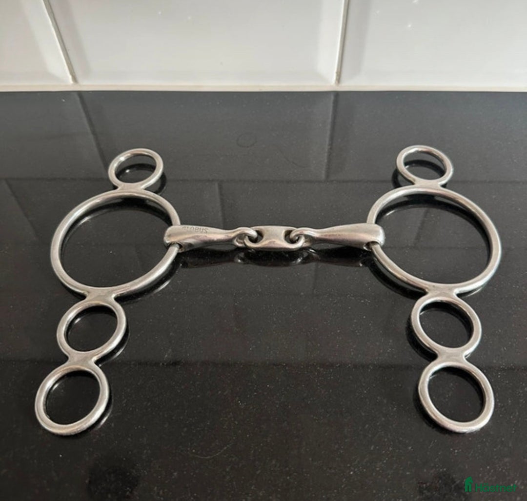 Bett hästutrustning till salu: Globus Pessoabett i Söderköping - Annons 1