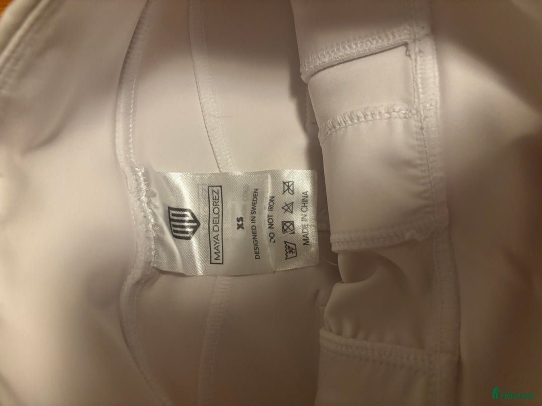Ridbyxor ryttarutrustning till salu: Maya delorez Vienna Compression Breeches i Onsala - Annons 4