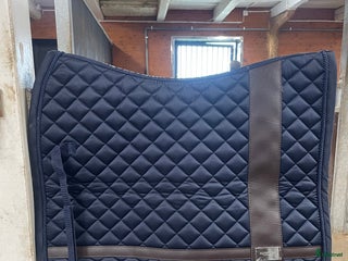 Schabrak & Vojlockar hästutrustning till salu: Helt nytt schabrak i Tungelsta - Annons 9