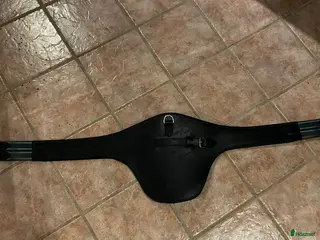 Sadeltillbehör hästutrustning Svart Magplatta - Annons 1