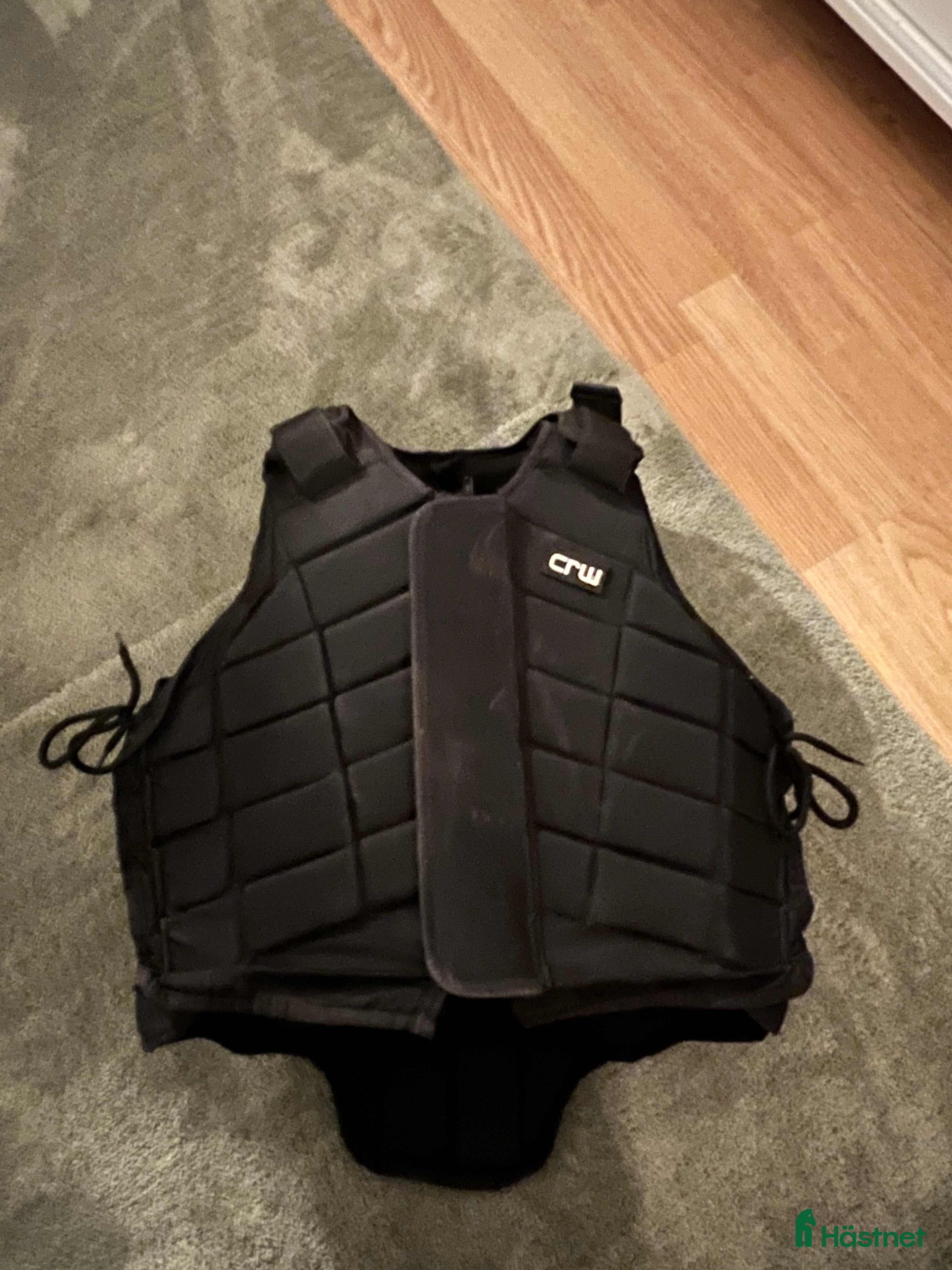Säkerhetsvästar ryttarutrustning till salu: Säkerhetsväst CRW i Skövde - Annons 15
