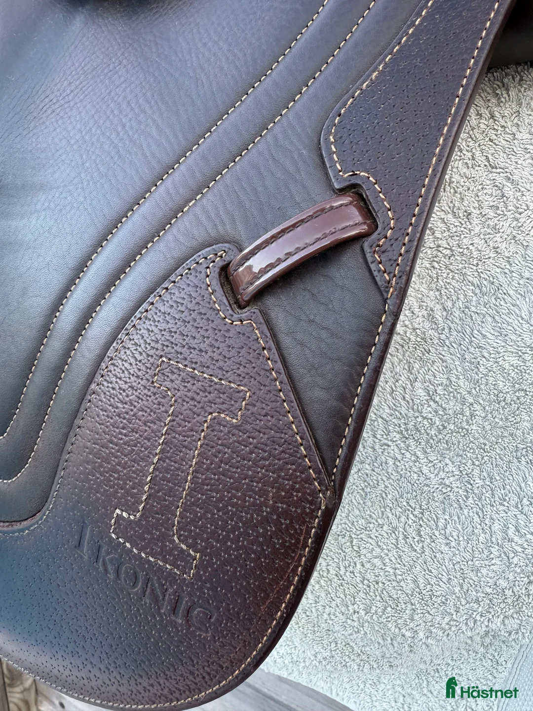 Sadlar hästutrustning till salu: Ikonic Evolution hoppsadel i Täby - Annons 4