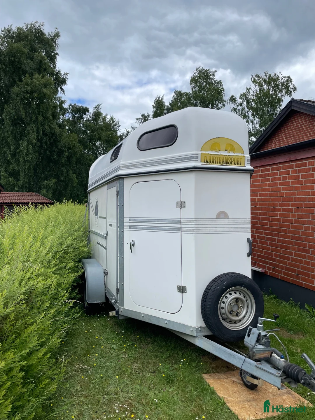 Hästtransporter  fordon & transport till salu:  Nybesiktad Boj Bravo 2003 i Sjöbo - Annons 1