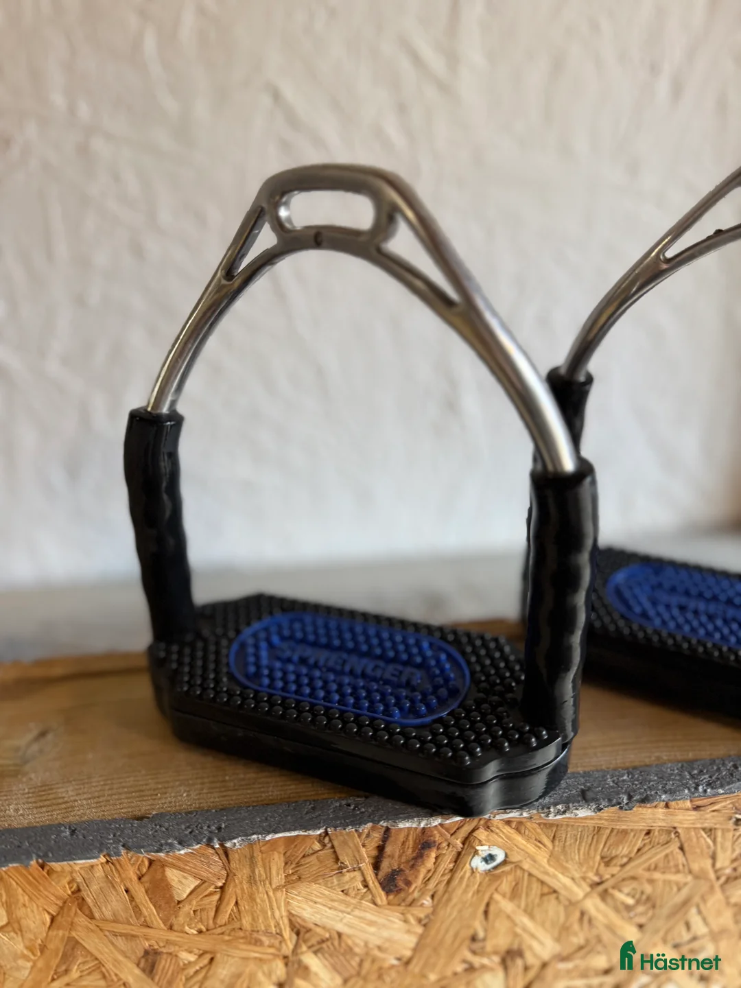 Stigbyglar hästutrustning till salu: Sprenger Bow Balance i Söderhamn - Annons 2