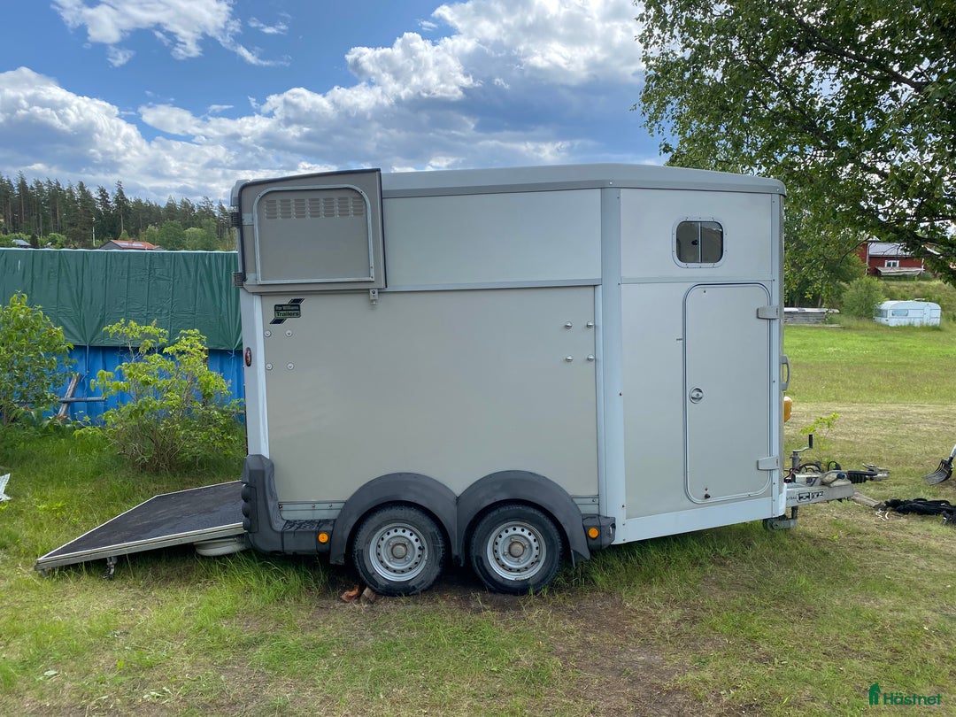 Hästtransporter  fordon & transport till salu: Hästtransport IFOR Williams HB511 i Ljusterö - Annons 2