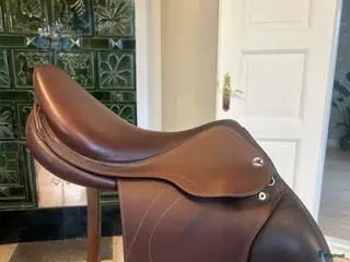 Sadlar hästutrustning Prestige versailles 17” sits 35 bomvidd - Annons 1