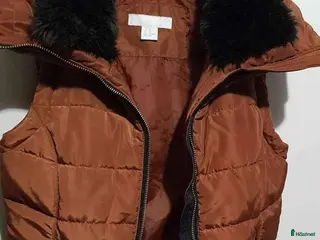 Övrigt Ridkläder ryttarutrustning till salu: Snygg ridväst XS i Timrå - Annons 1