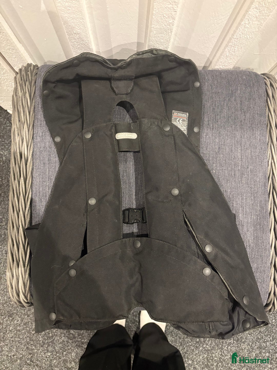 Säkerhetsvästar ryttarutrustning till salu: Airbag-väst i Sundsvall - Annons 3