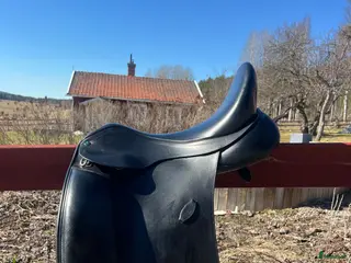 Sadlar hästutrustning Anpassningsbar skön dressyrsadel - Annons 8