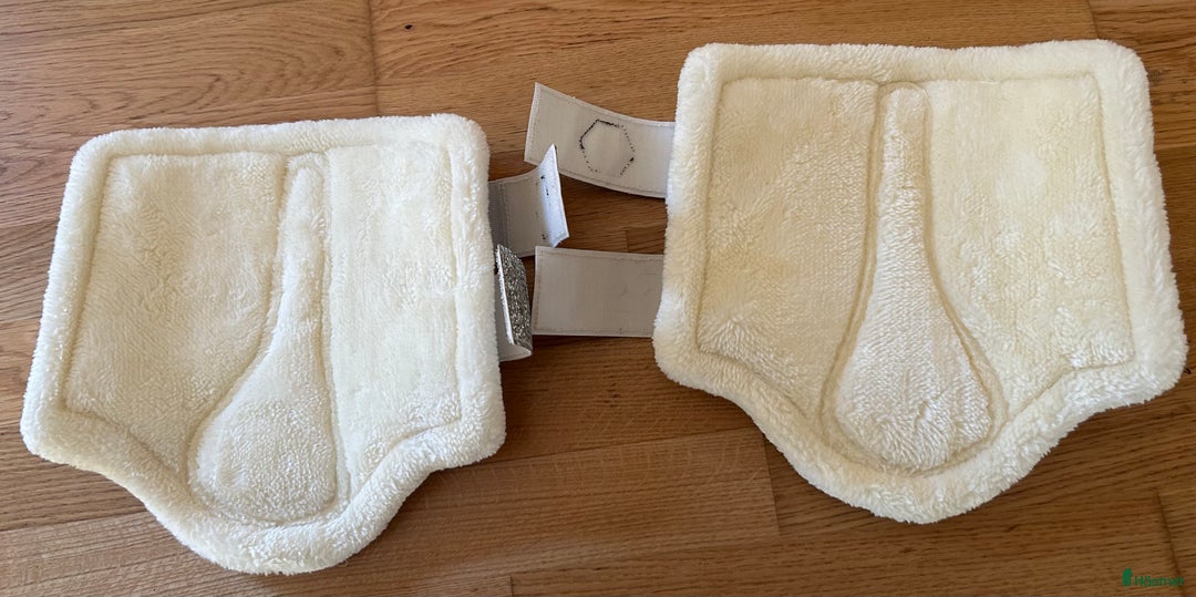 Benskydd hästutrustning till salu: Equito Vita skydd, S  i Värmdö - Annons 4