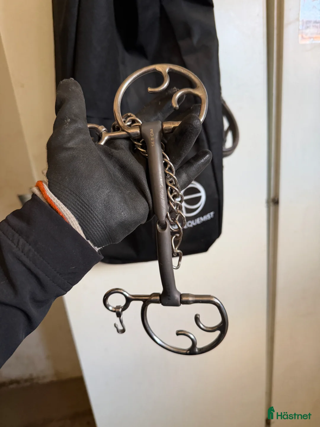 Bett hästutrustning till salu:  Titanium Anton Kimblehook - Annons 1