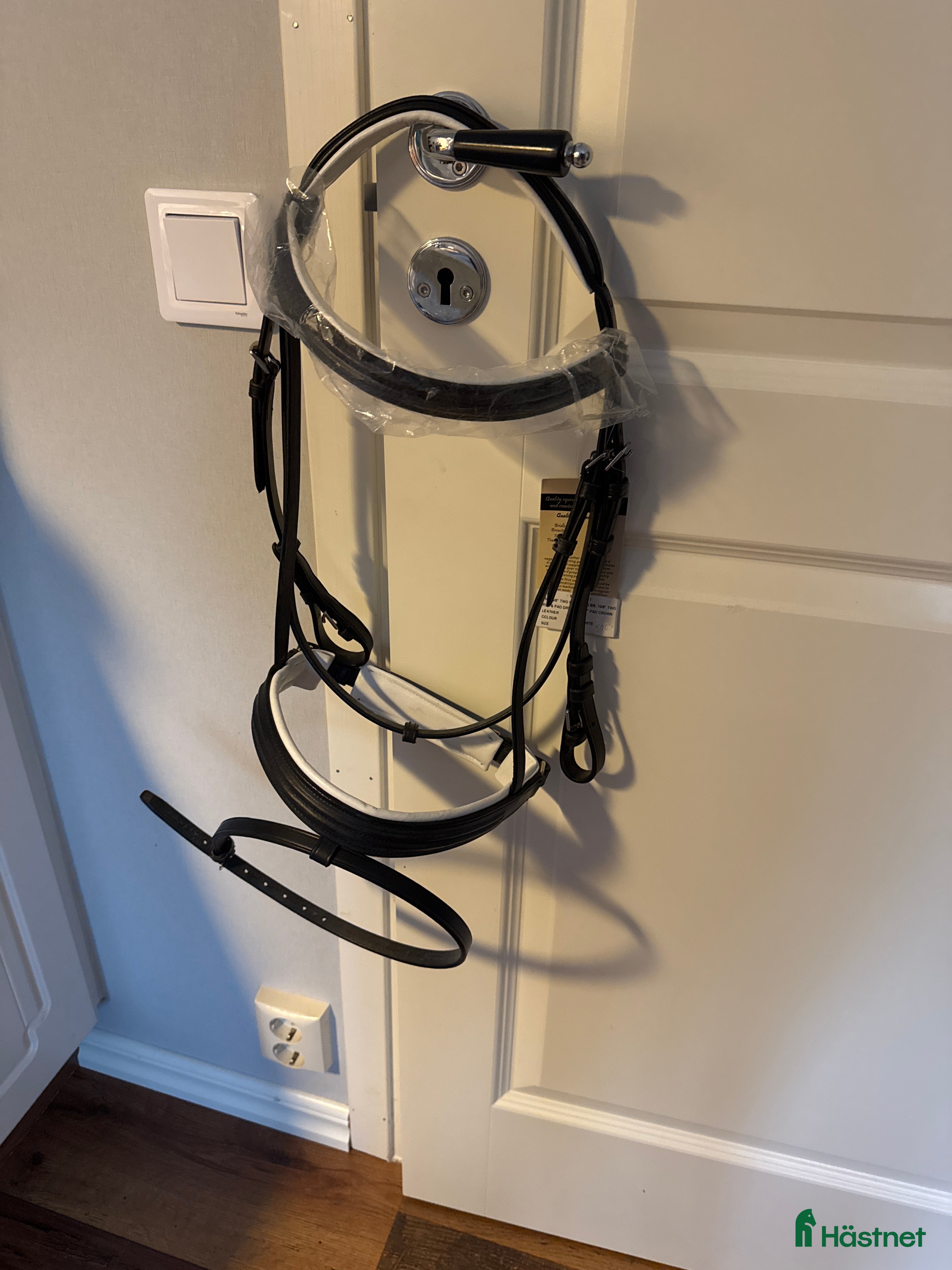 Träns hästutrustning till salu: Chetak träns i svart läder i Torsåker - Annons 15