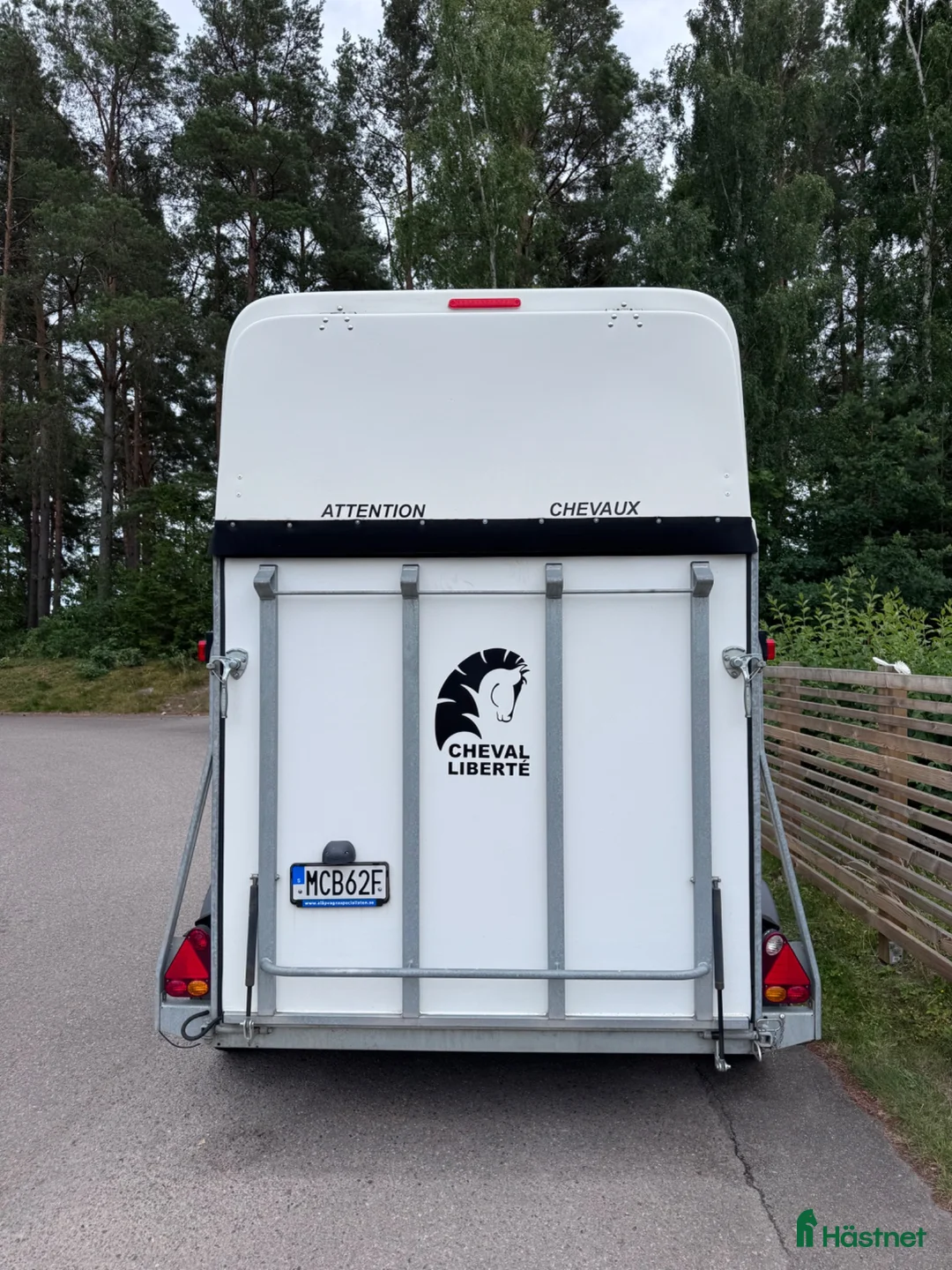 Hästtransporter  fordon & transport till salu: Smidig välskött transport med hög lastvikt i Kalmar - Annons 9