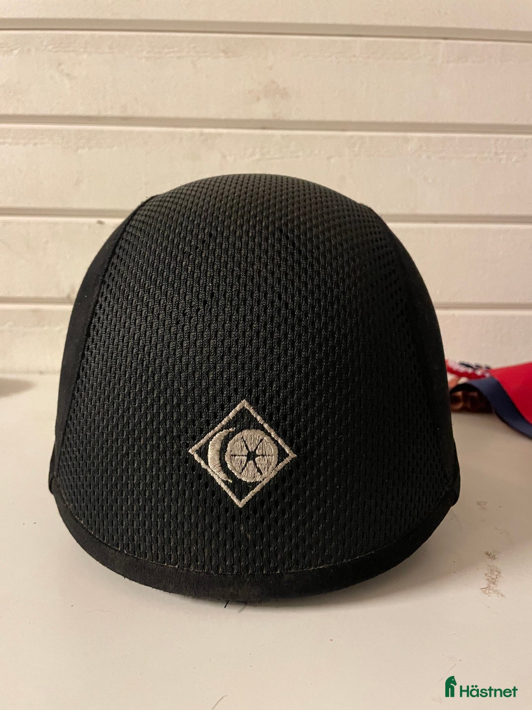 Hjälmar ryttarutrustning till salu: Charles owen sp8 i Kalmar - Annons 2