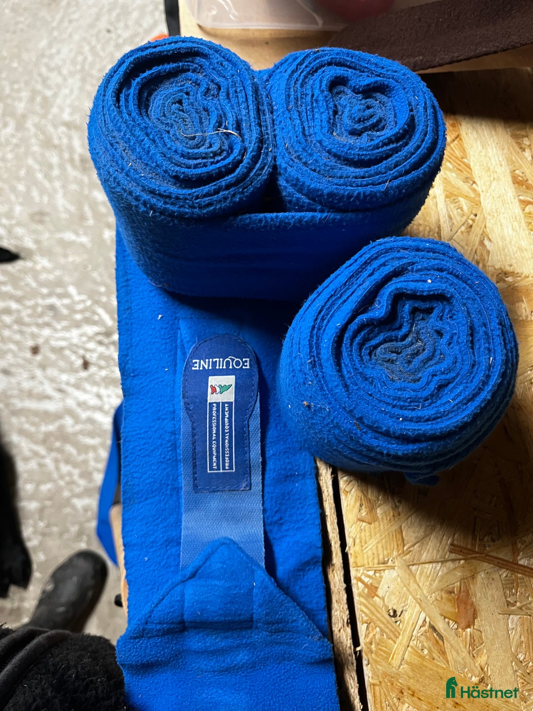 Benskydd hästutrustning till salu: Equiline lindor  i Kvicksund - Annons 1