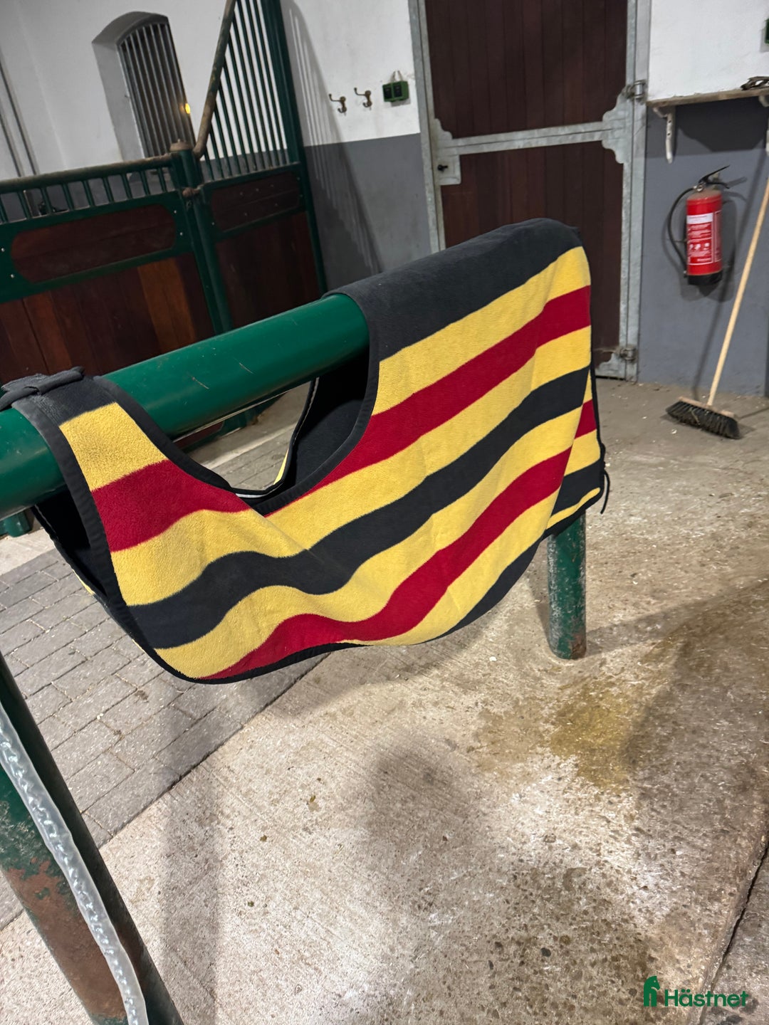 Täcken hästutrustning till salu: Horsewere ridtäcke i superfint skick i Hörby - Annons 4