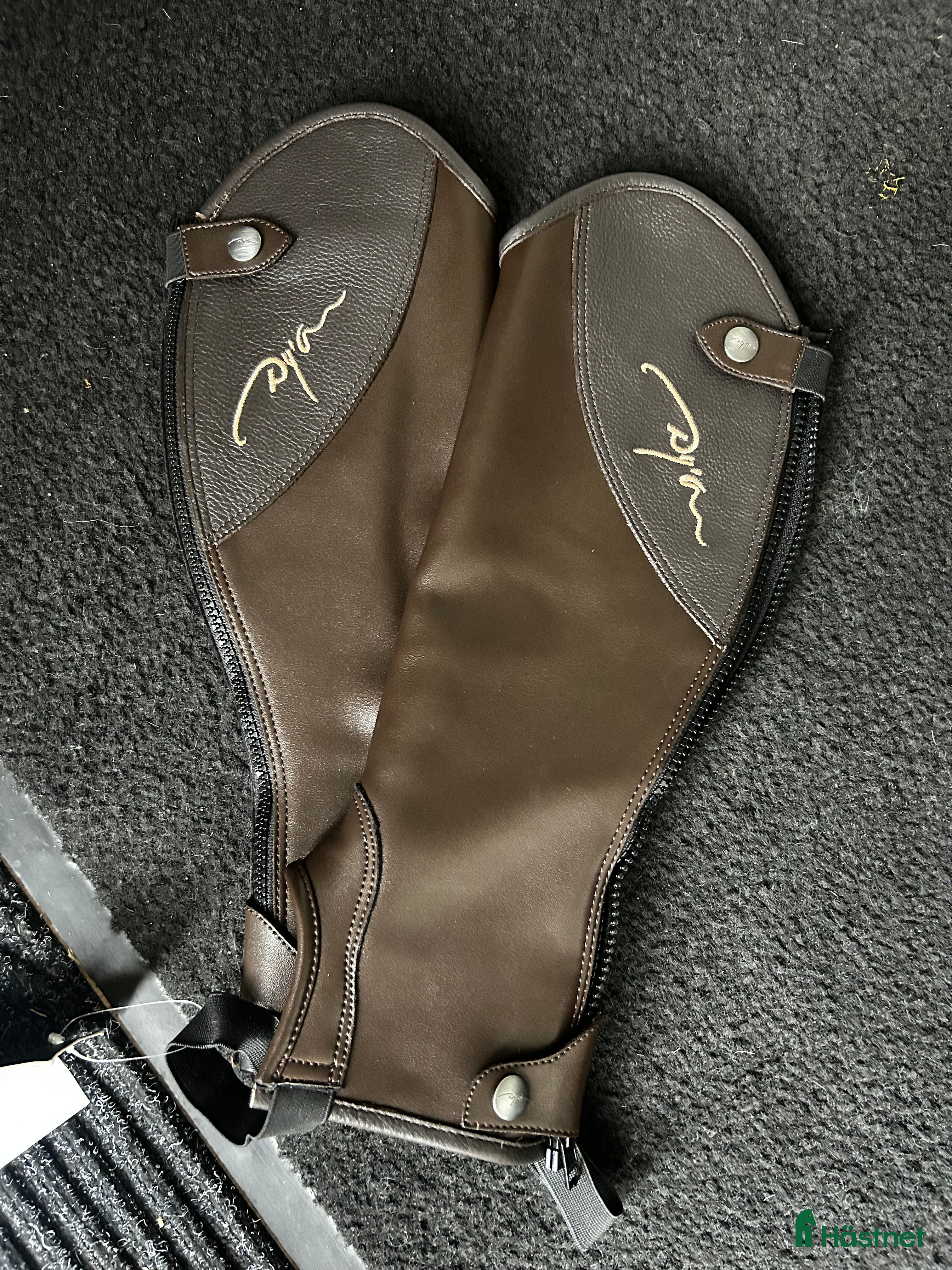 Ridstövlar ryttarutrustning till salu: Helt nya dyon shaps i Skänninge - Annons 17