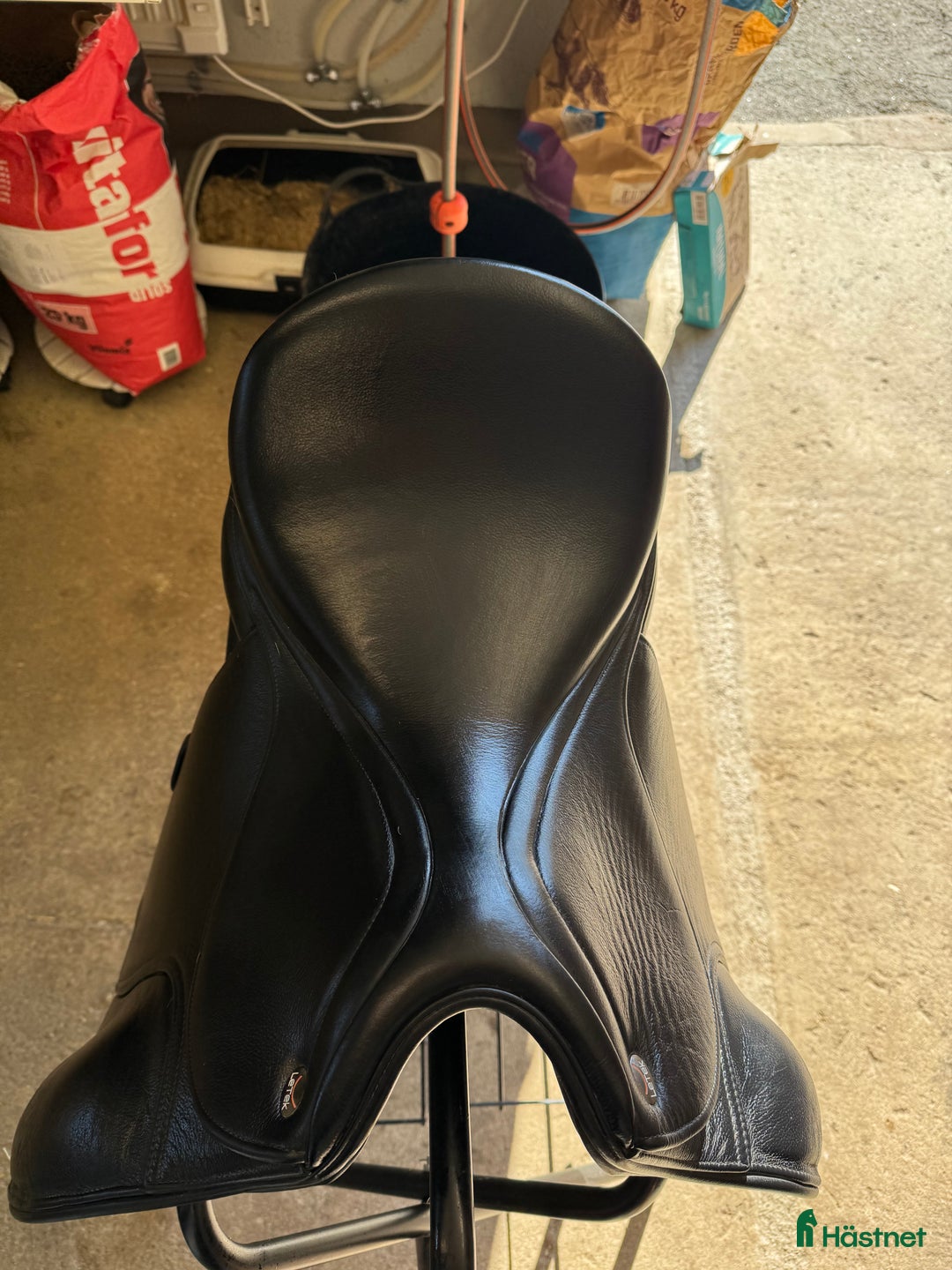 Sadlar hästutrustning till salu: Tekna Letek  i Skivarp - Annons 2