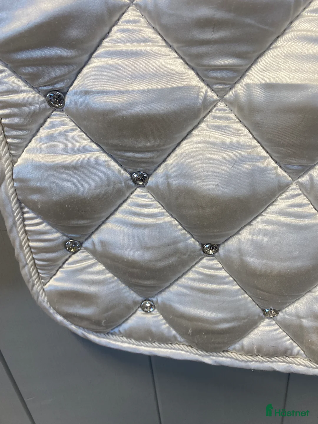 Sadeltillbehör hästutrustning till salu: Dressyr schabrak - Annons 2