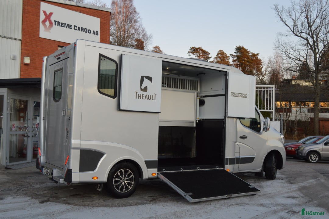 Hästlastbilar  fordon & transport till salu: Theault Proteo 3 sits Stuteri 2021 Automat i Kvicksund - Annons 7