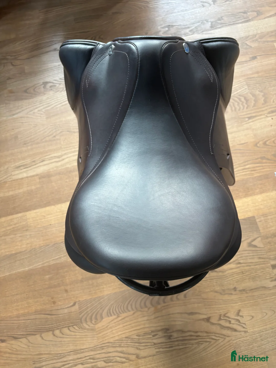 Sadlar hästutrustning till salu:  Prestige Roma jump nästan ny - Annons 4