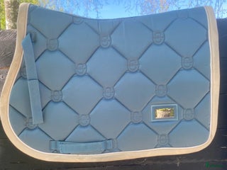 Schabrak & Vojlockar hästutrustning till salu: Fint ES schabrak! i Lagan - Annons 1