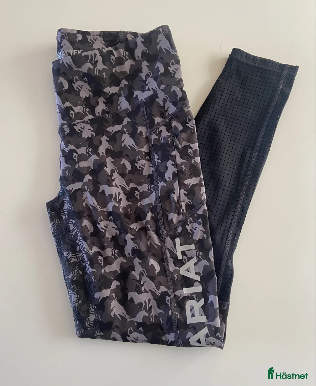 Ridbyxor ryttarutrustning till salu: Ariat ridtights stl M - Annons 2