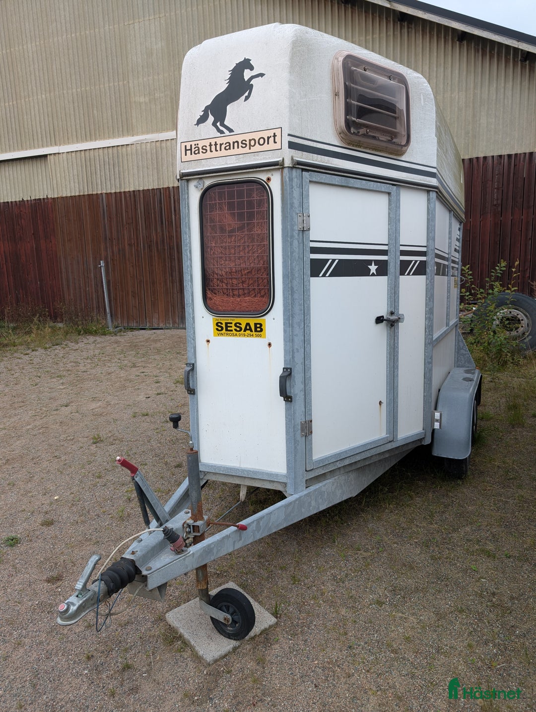 Hästtransporter  fordon & transport till salu: Star Industrier 2004 i Garpenberg - Annons 2