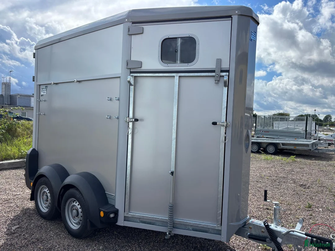 Hästtransporter  fordon & transport till salu: Ifor William HB 403 - Annons 2