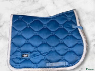 Schabrak & Vojlockar hästutrustning till salu: Fint es schabrak i Åkarp - Annons 3