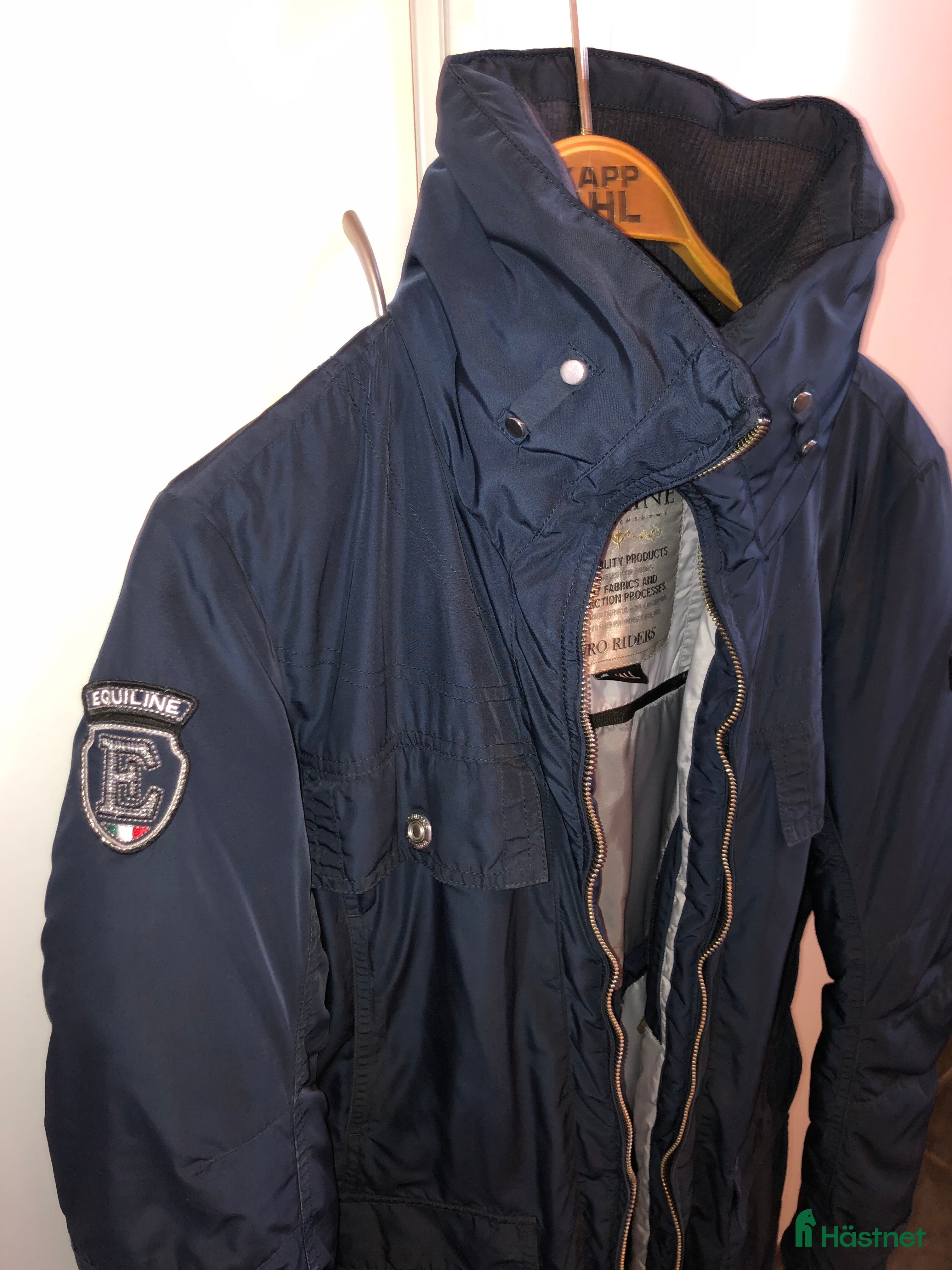 Jackor & Kavajer ryttarutrustning till salu: Equiline vinterjacka i Harplinge - Annons 23