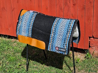 Sadeltillbehör hästutrustning till salu: Toklat T3 Matrix Westernpad i Västerås - Annons 17