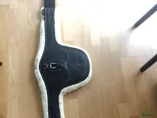 Sadeltillbehör hästutrustning Lippo hoppgjord magplatta - Annons 3