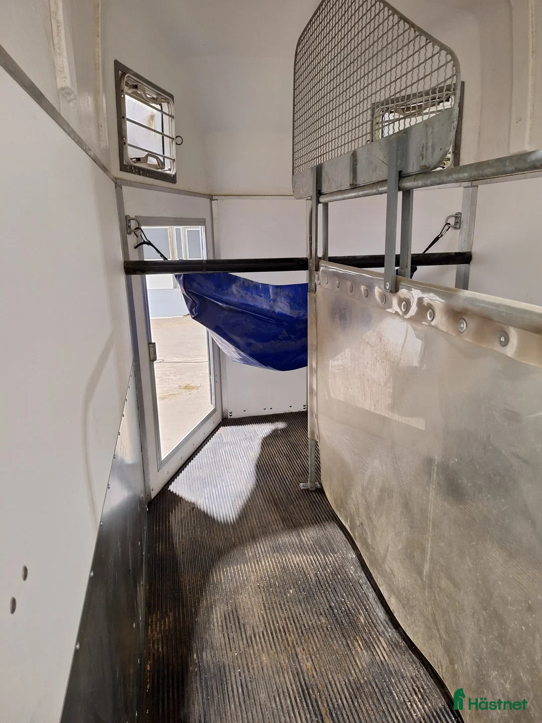 Hästtransporter  fordon & transport till salu: Nyrenoverad THULE Horseline 2009 - Annons 6