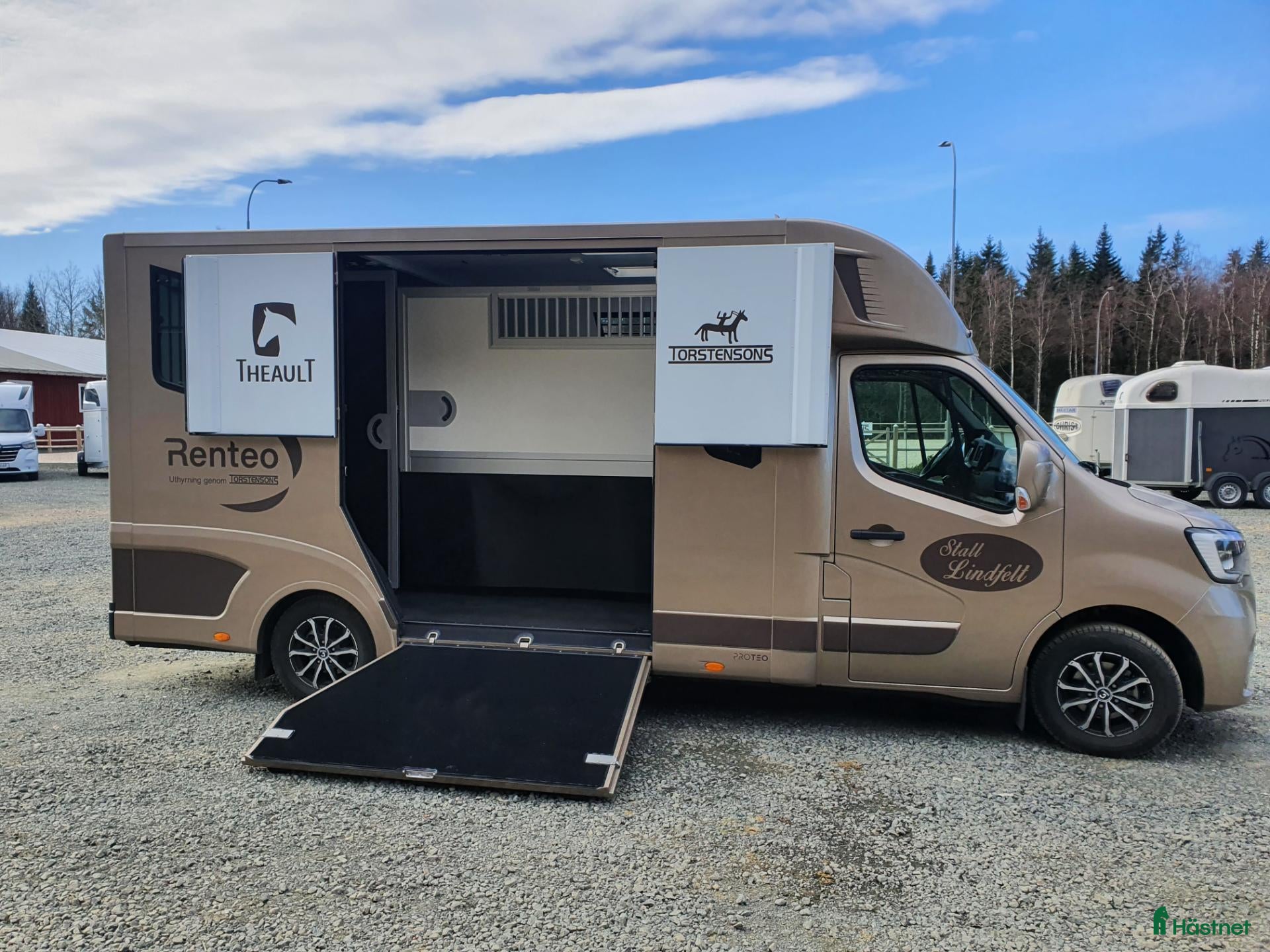 Hästlastbilar  fordon & transport till salu: Hyr b-kortslastbil hos Torstensons Huskvarna - Annons 15