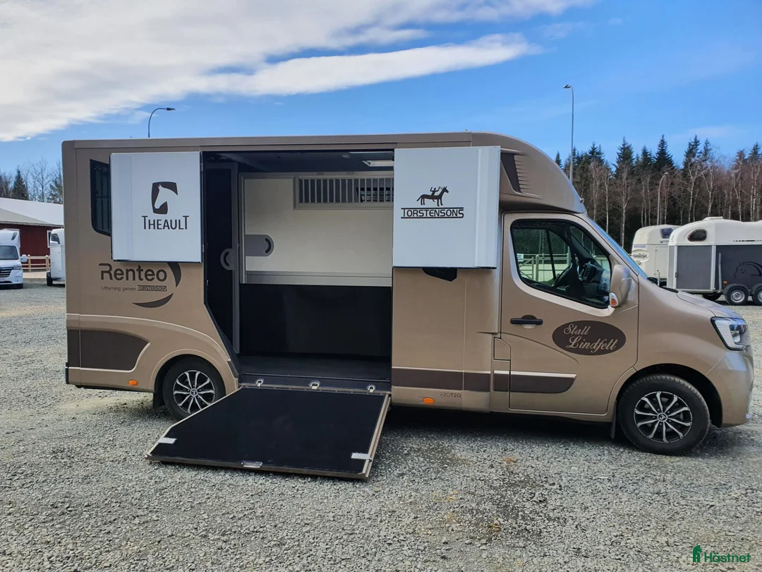 Hästlastbilar  fordon & transport till salu: Hyr b-kortslastbil hos Torstensons Huskvarna - Annons 1