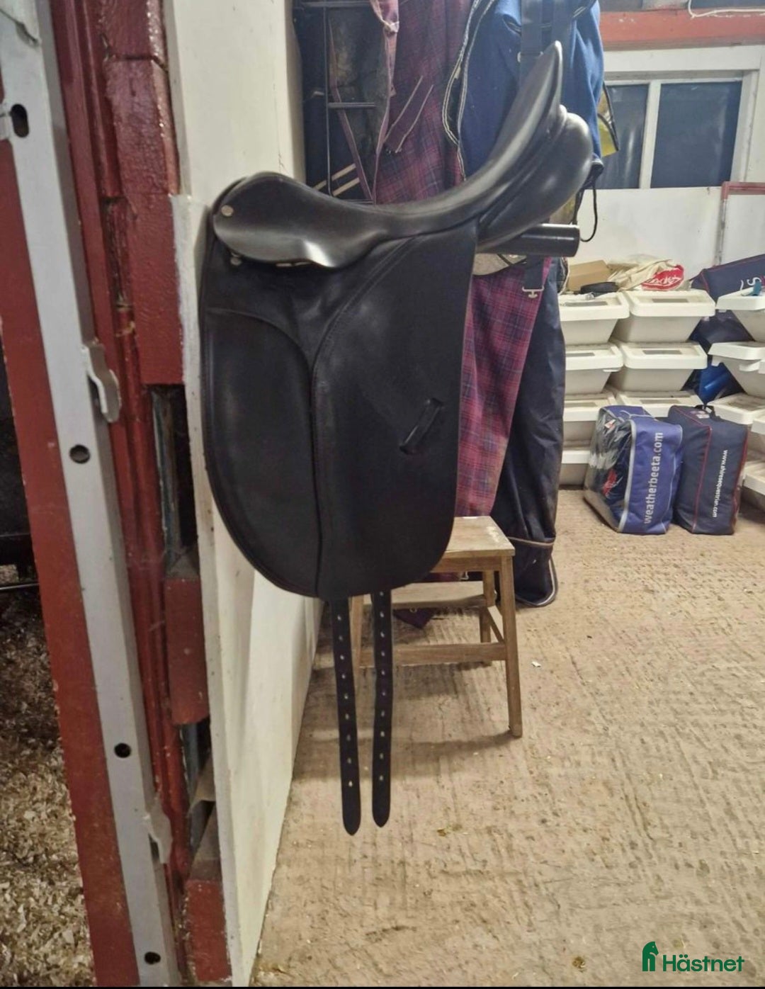 Sadlar hästutrustning till salu: County Competitor dressyrsadel  i Nossebro - Annons 1