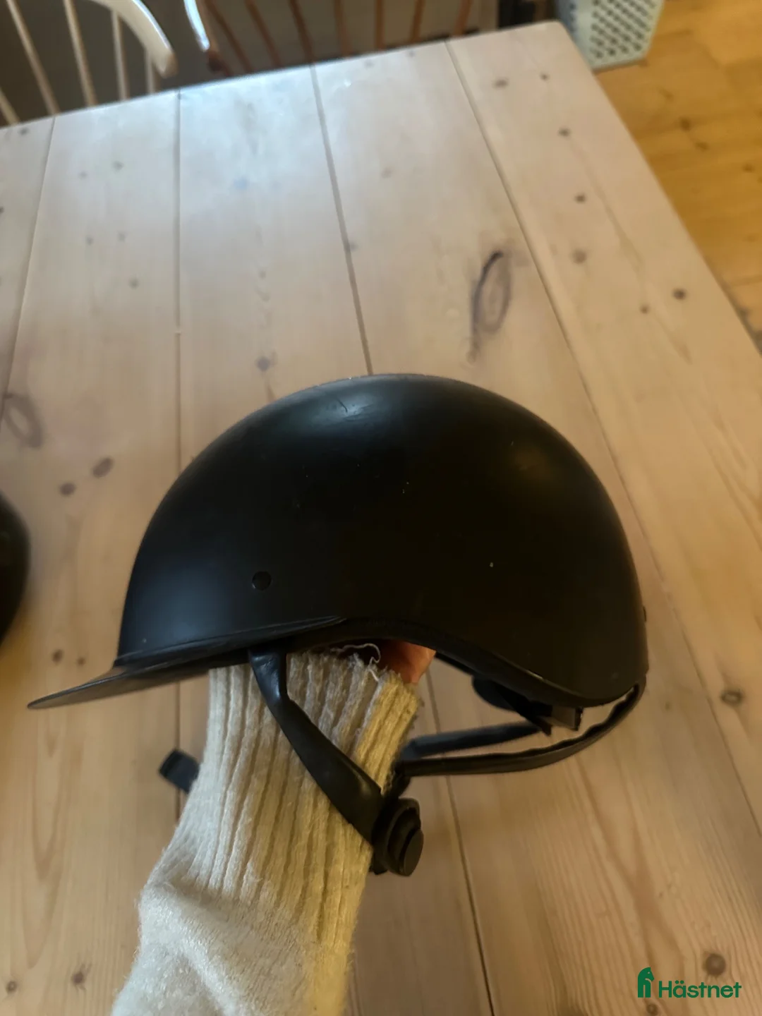 Hjälmar ryttarutrustning till salu: Horze hjälm - Annons 2
