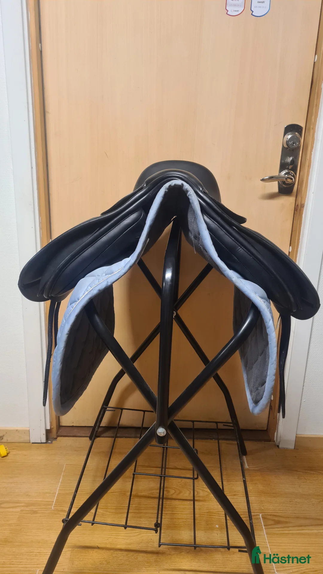 Sadlar hästutrustning till salu: Bates Pony Dressyr i Hamneda - Annons 3